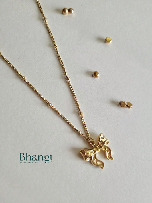 Elegant Bow Pendant Necklace