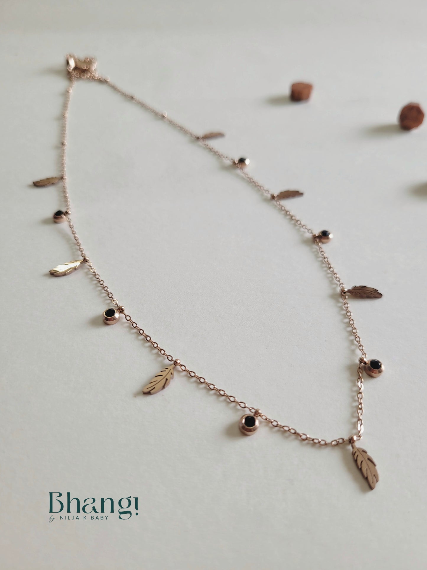 Twinkling Leaf Necklace