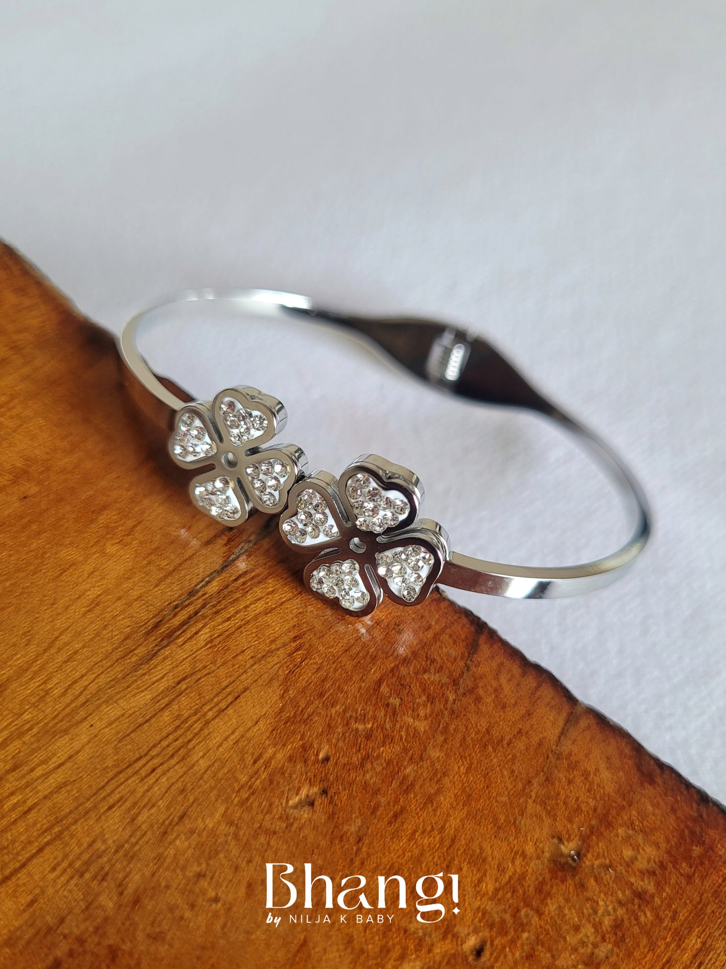 Sparkling Flower Silver Bangle